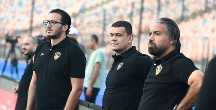 هل يعاقب حكم مباراة الزمالك وأرتا سولار بسبب مدحت عبد الهادي؟ «كاف» يحسم الجدل