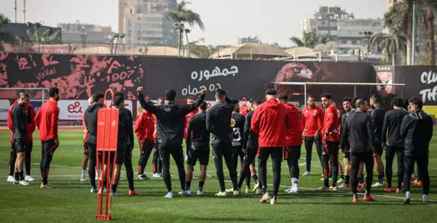 الأهلي يتدرب دون راحة استعدادا لمواجهة فاركو في الدوري