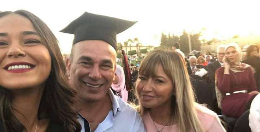بالصور.. إبراهيم حسن يحتفل بتخرج ابنته من الجامعة الألمانية