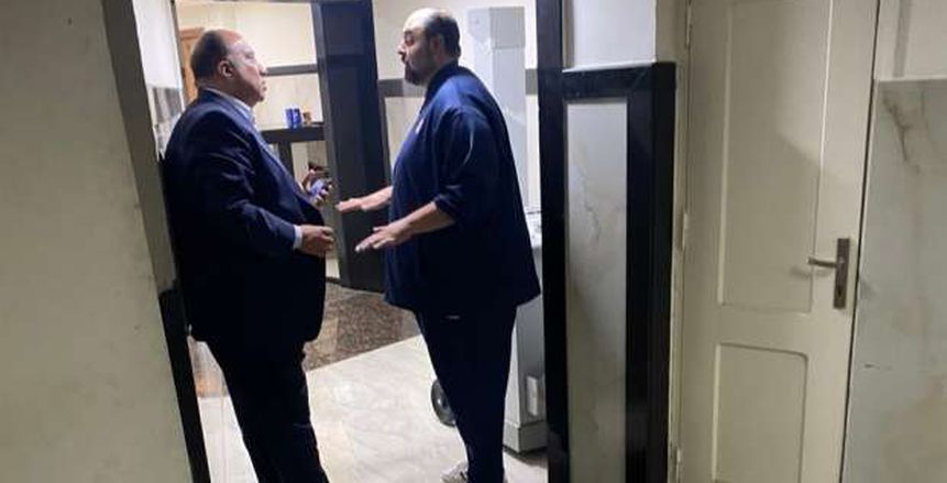 رئيس الاتحاد يزور أحمد رفعت ويطمئن على حالته الصحية