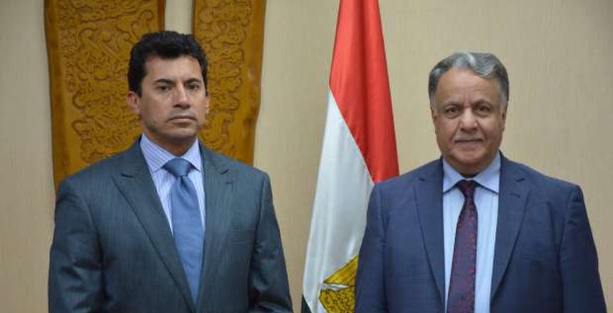 وزير الشباب والرياضة يلتقي أمين عام مجلس الوحدة الاقتصادية العربية