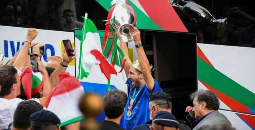استقبال الأبطال.. منتخب إيطاليا يصل روما حاملا لقب يورو 2020 (فيديو)