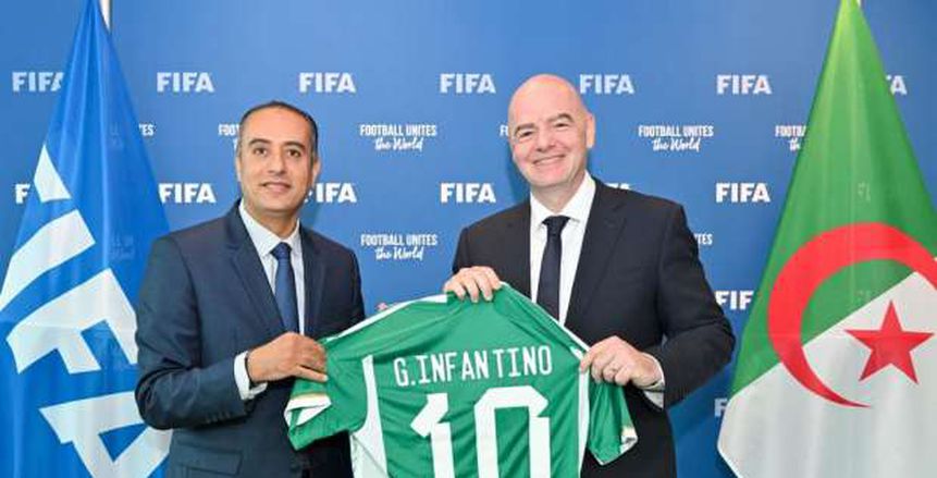 رئيس الاتحاد الجزائري يدعو إنفانتينو لزيارة بلاده
