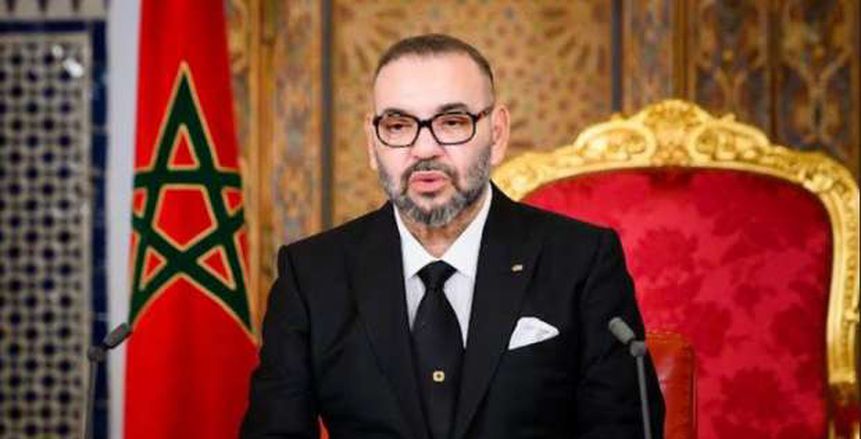 ملك المغرب بقميص المنتخب في شوارع الرباط احتفالا بتأهل أسود الأطلس «فيديو»