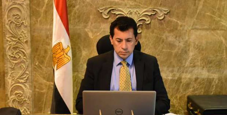 وزير الرياضة يشارك في احتفالية رالي مصر لريادة الأعمال بجامعة الدول العربية