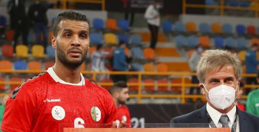باركوس لاعب الجزائر: يجب تصحيح بعض الأخطاء إذا أردنا الفوز على منتخب مصر