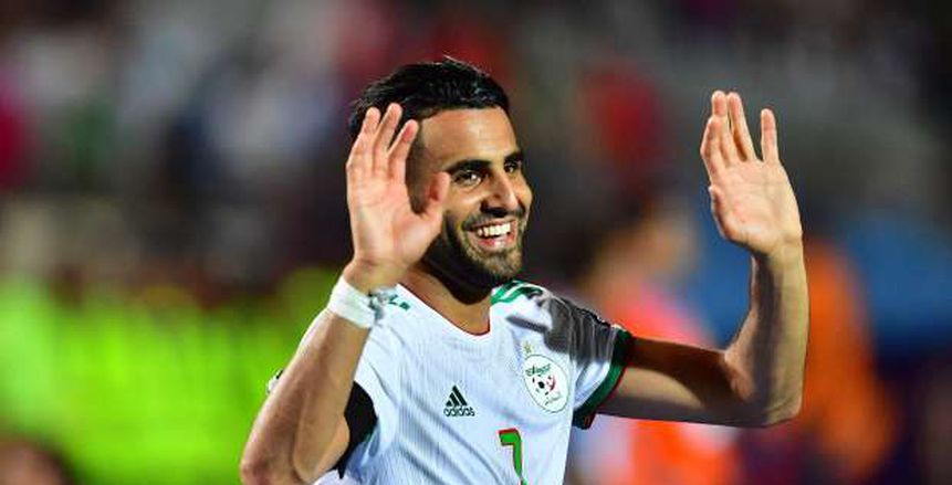 وزير الرياضة الجزائري: محرز الأفضل عربيا وأفريقيا