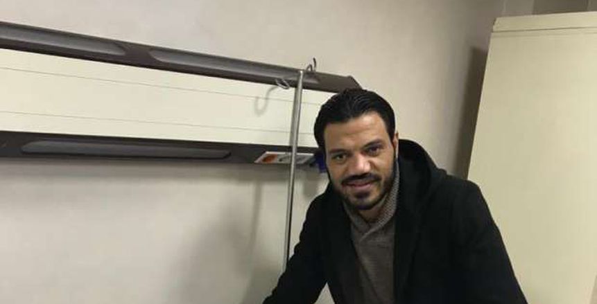 أحمد عبدالظاهر يخضع لجراحة الصليبي بنجاح