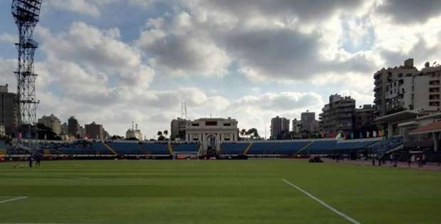 مدير ستاد الإسكندرية يشيد بتجهيزات الملعب لاستضافة البطولة العربية
