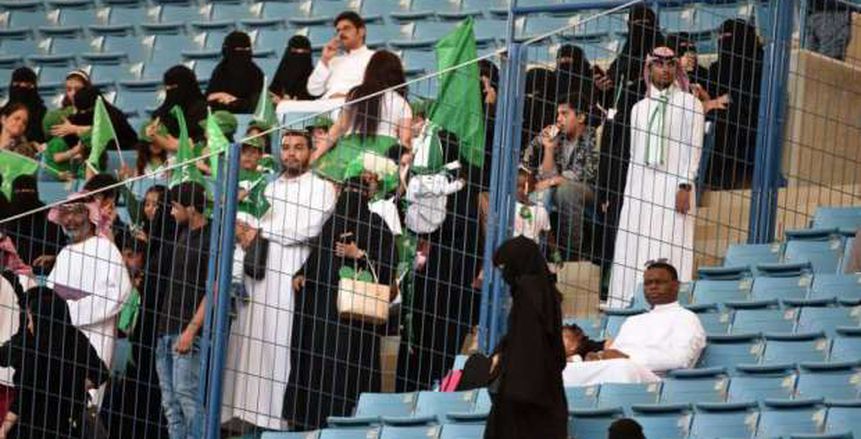 لأول مرة في التاريخ.. ثلاثة ملاعب تسمح بدخول السيدات في السعودية