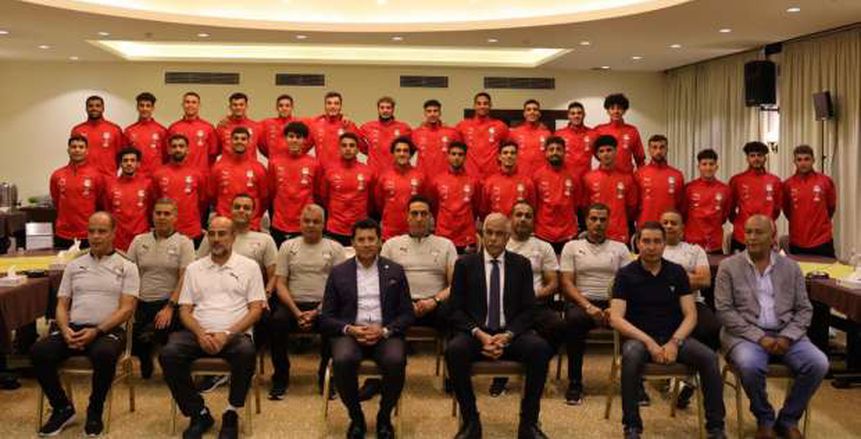 وزير اخبار الرياضة جول العرب لاعبي المنتخب الوطني للشباب: ننتظر فوزكم بالبطولة الأفريقية في مصر