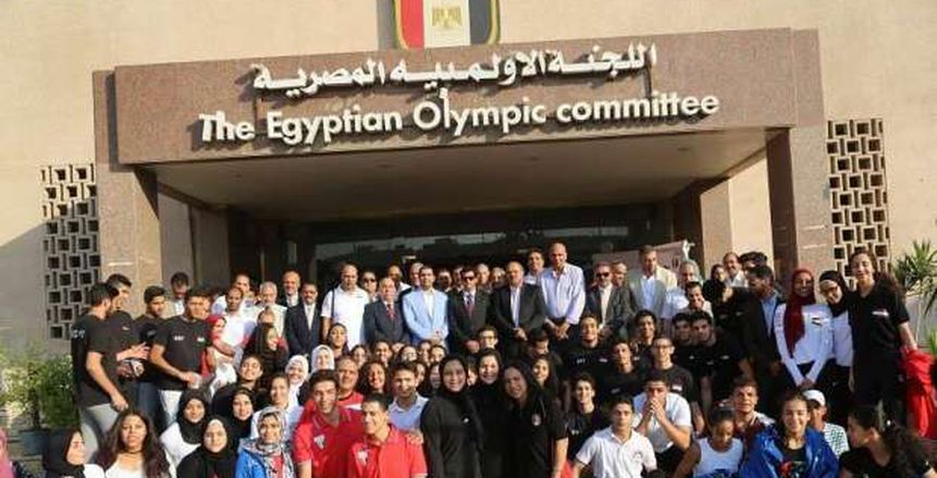 وزير الرياضة يلتقي البعثة المصرية المشاركة بدورة الألعاب الافريقية بالجزائر