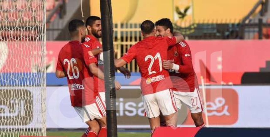 30 دقيقة من مباراة الأهلي والمقاولون العرب: سيطرة حمراء وتراجع الذئاب