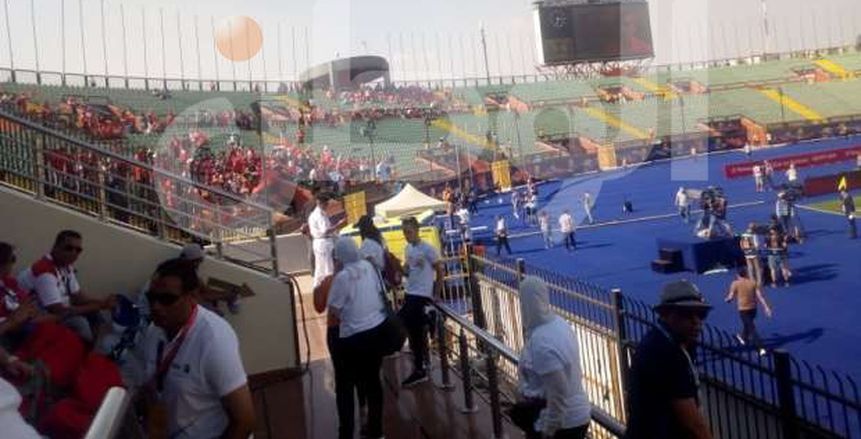 من ملعب السلام| الجماهير المغربية تهتف لمصر بقوة في مباراة ناميبيا