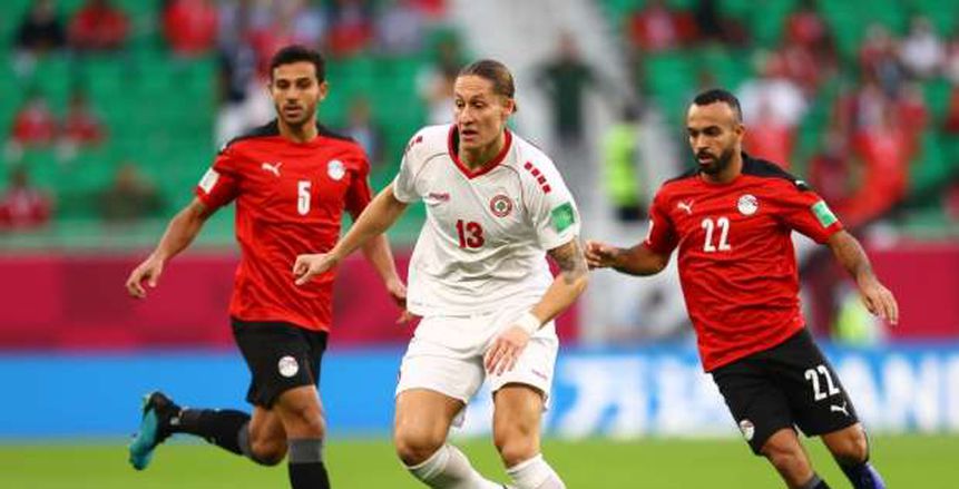 إصابة خطيرة لحمدي فتحي في مباراة مصر ولبنان بكأس العرب