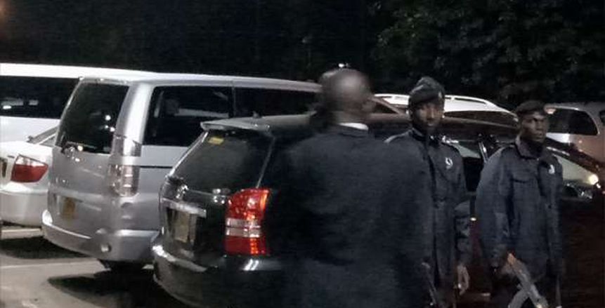 تواجد كثيف لقوات الأمن في محيط فندق إقامة بعثة المنتخب المصري بأوغندا