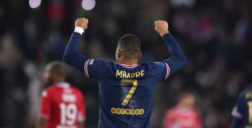 ثنائية مبابي تقود باريس سان جيرمان لعبور موناكو في الدوري الفرنسي