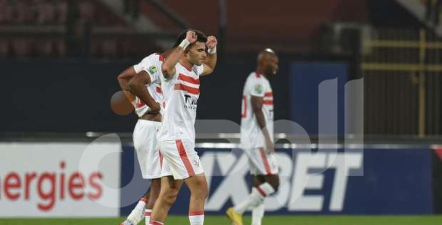 إصابة زيزو في مباراة الأهلي والزمالك بنهائي كأس مصر.. ويغادر الملعب
