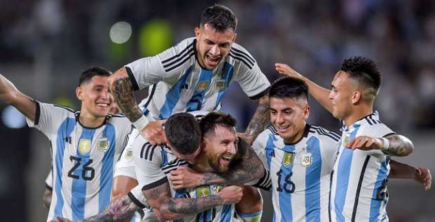 ليونيل ميسي يسجل رقمًا قياسيًا مع منتخب الأرجنتين.. ملك «الهاتريك»