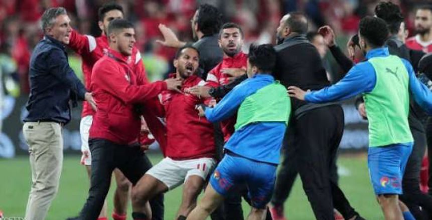 معارك وشتائم وانسحابات.. صحيفة "آس": السريالية تهيمن على كرة القدم المصرية
