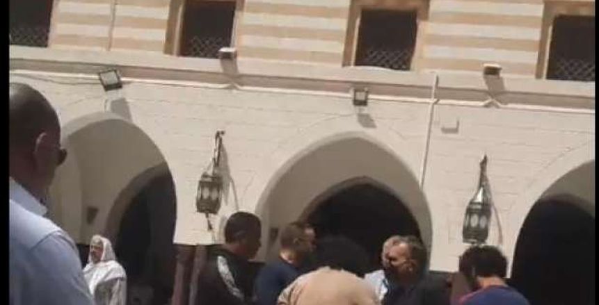 مرتجي وأعضاء مجلس الأهلي يشاركون في تشييع جثمان زوج والدة حسين الشحات