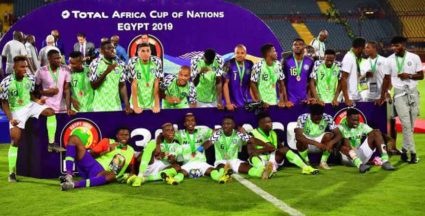 بالفيديو: لحظة تتويج نيجيريا بميداليات المركز الثالث في كأس الأمم الأفريقية