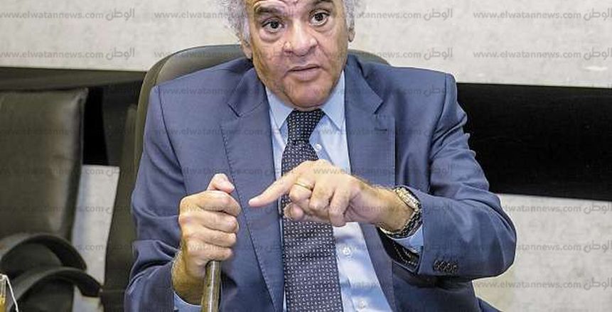 رسالة ممدوح عباس لوزير الشباب والرياضة بشأن جروس لتفادي "وجه مصر القبيح"