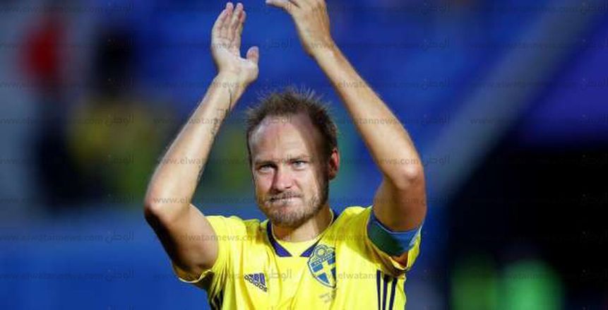 بالصور| قائد السويد يضحي بمناسبة خاصة للمشاركة أمام إنجلترا