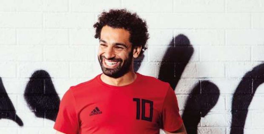 بالصور| محمد صلاح يغازل المنتخب بـ"الأحمر" قبل بروفة تنزانيا