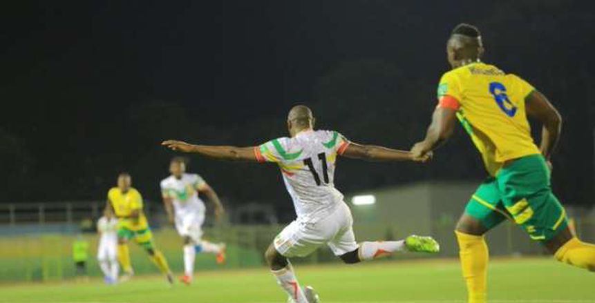 منتخب مالي يتأهل للدور النهائي من تصفيات كأس العالم بمشاركة أليو ديانج