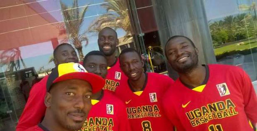 بالصور| أوغندا للسلة يؤازر منتخب القدم قبل مواجهة الفراعنة