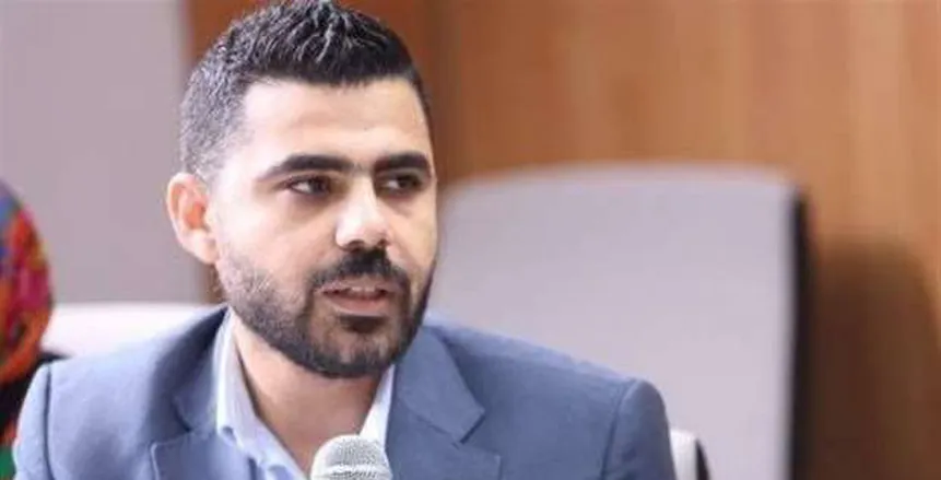 شقيق محمد طارق: خضع لـ3 عمليات.. والخطيب أرسل له «بوكيه» ورد