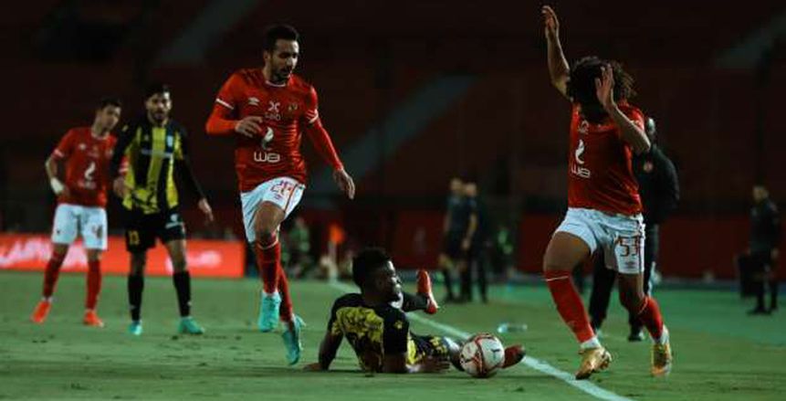 إصابة أحمد عبد القادر وخروجه من مباراة الأهلي والمقاولون