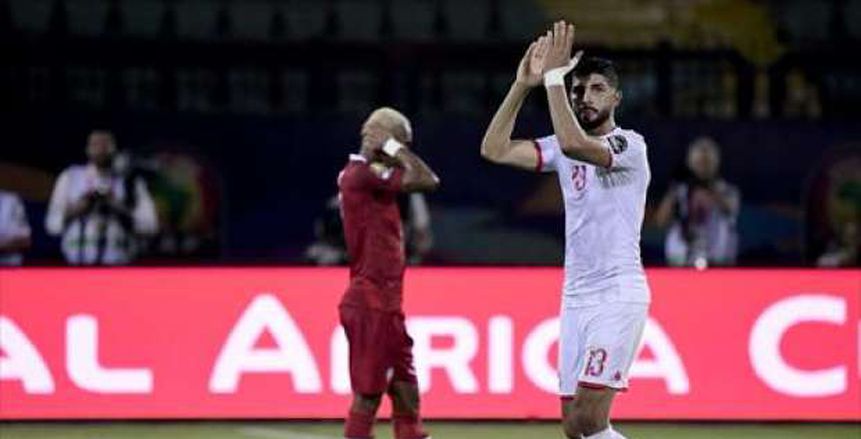جماهير مصر وتونس تهتف لفرجاني ساسي بعد تأهل نسور قرطاج لنصف النهائي