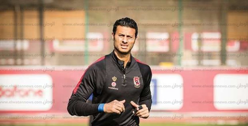 محمد الشناوي يعتذر للاعبي الأهلي.. تعرف على السبب