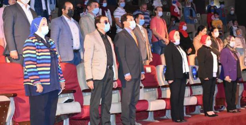 وزير الرياضة يستقبل عبدالمنعم عمارة في ندوة "اتكلم"