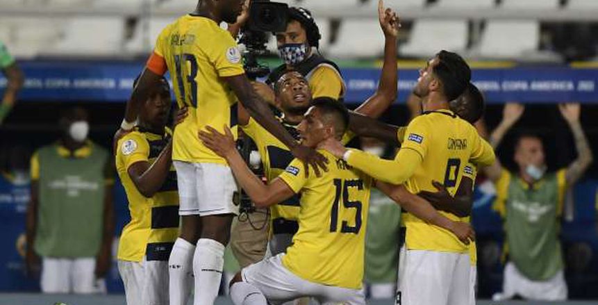 الـ «VAR» ينقذ قطر أمام الإكوادور.. ويلغي أول هدف في كأس العالم 2022