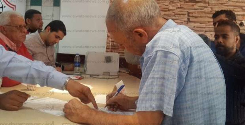 رجب أحمد رواش يتقدم بأوراق ترشحه لانتخابات الزمالك