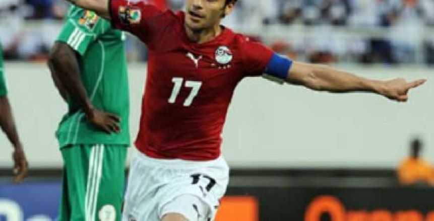 أحمد حسن يحافظ على عرش عميد لاعبي العالم| «رونالدو وراموس والحضري» أقرب المطاردين