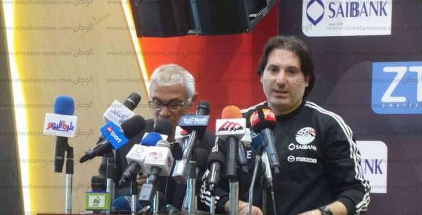 مدرب المنتخب السابق: كورونا سيعيد الحب بين جماهير الأهلي والزمالك