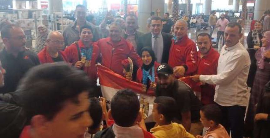 استقبال حافل لبعثة منتخب مصر لرفع الأثقال العائدة من بطولة العالم للشباب