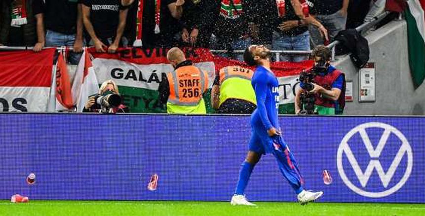 «فيفا» يعاقب منتخب المجر بسبب هتافات جماهيره العنصرية ضد لاعبي إنجلترا
