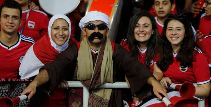 الجابون 2017| 550 مشجعاً مصرياً رفعوا الأعلام لتشجيع "المنتخب".. وعادوا للقاهرة بعد اللقاء بـ3 ساعات