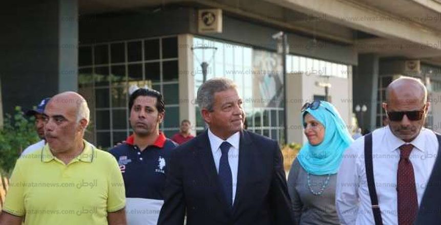 فى زيارة مفاجئة .. وزير الرياضة ومحافظ الفيوم يتفقدان المدينة الرياضية بدمو