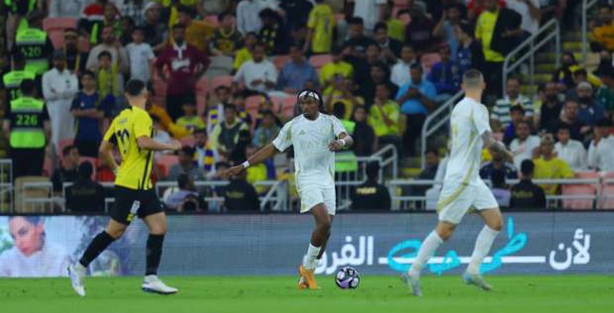 بنزيما ورونالدو يسجلان في فوز الاتحاد القاتل على النصر بكلاسيكو السعودية