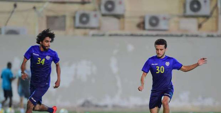 بالفيديو والصور | مصطفى فتحي يعود لتدريبات التعاون