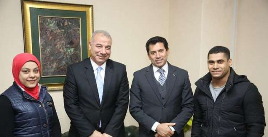 كواليس لقاء وزير الرياضة مع محمد إيهاب وسارة سمير