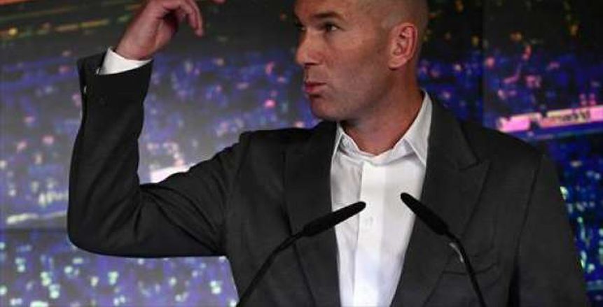 لاعب ريال مدريد يصدم زيدان برد مفاجئ بعد إبلاغه بالرحيل