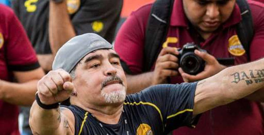 العقوبات تنهال على «مارادونا» بالمكسيك.. شاهد التفاصيل بالفيديو