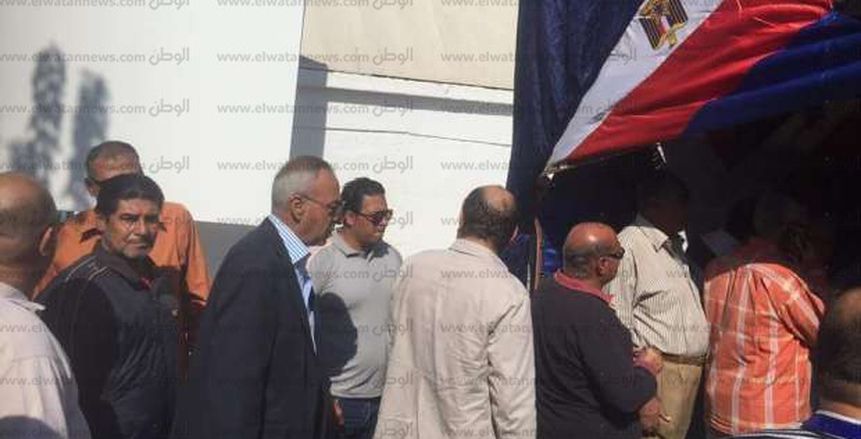 أنصار إبراهيم عثمان يمزقون لافتات لخالد الطيب المرشح علي أمانة الصندوق